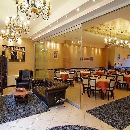 Hotel Lefas Delphi Bagian luar foto
